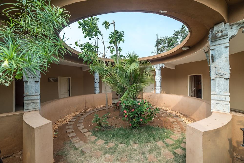 Vijayshree Resort And Heritage Village Hospet Bagian luar foto